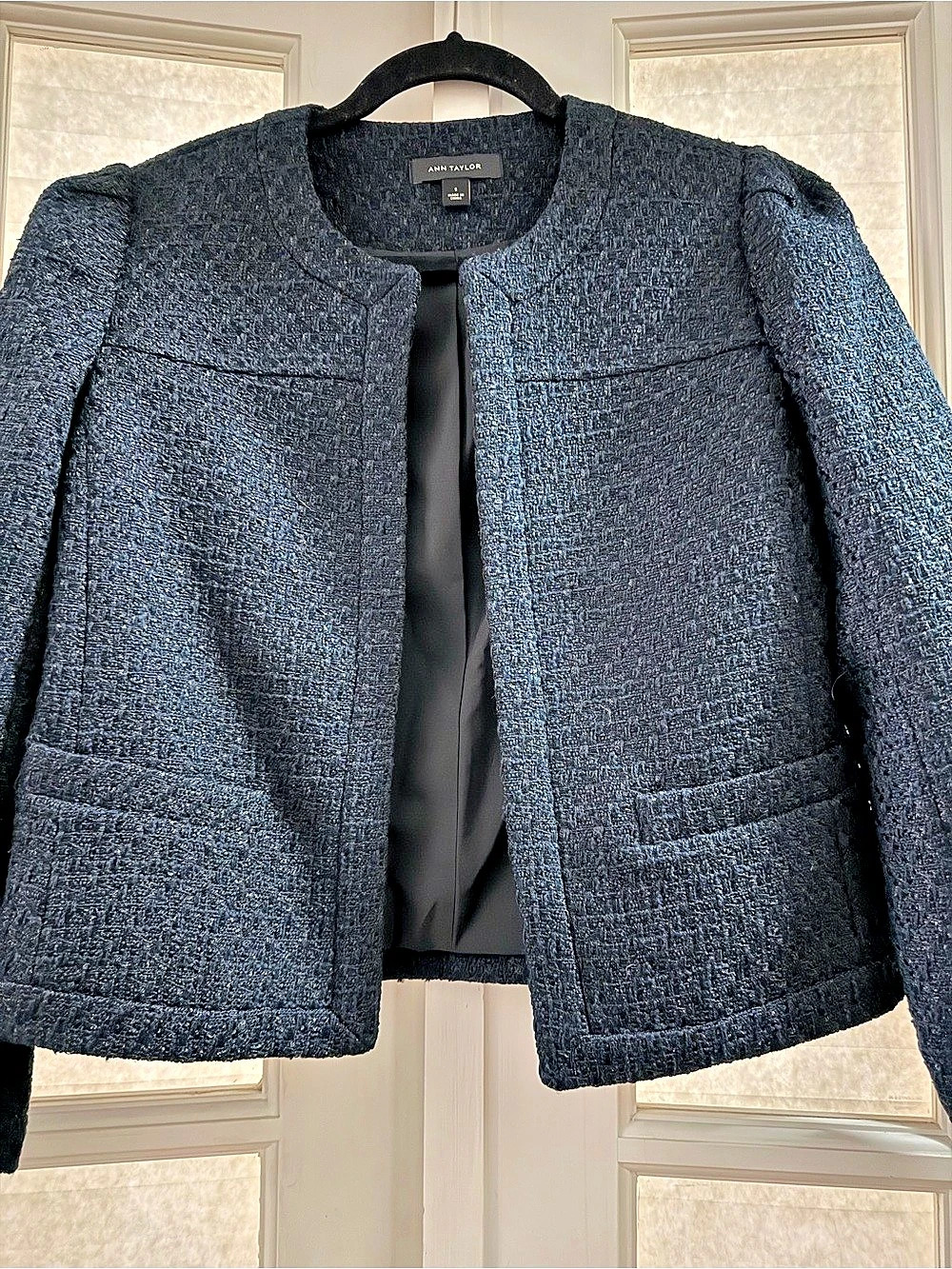 Ann Taylor Textured Open Front Jacket Size Small Like New